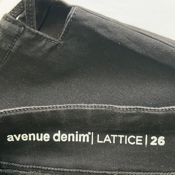 Women’s stretch denim pants - Avenue - Picture 3 of 11